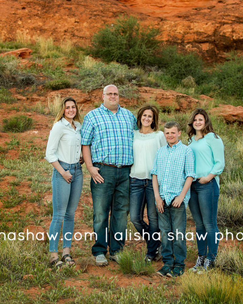 Gorgeous in the Red Rocks | St George Utah Family Photographer