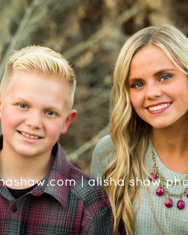 Brother & Sister Smiles | St George Utah Children’s Photographer