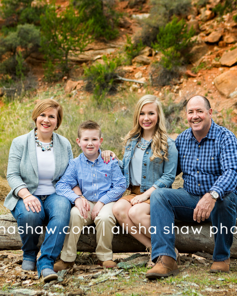 Lovely Family in Zions | St George Utah Family Photographer