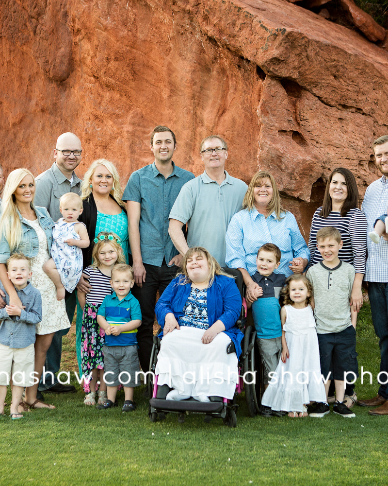 Ring Around The Rosey | St George Utah Extended Family Photographer