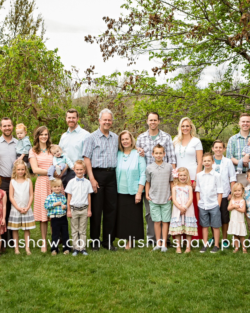 Energetic Bunch | St George Utah Extended Family Photographer