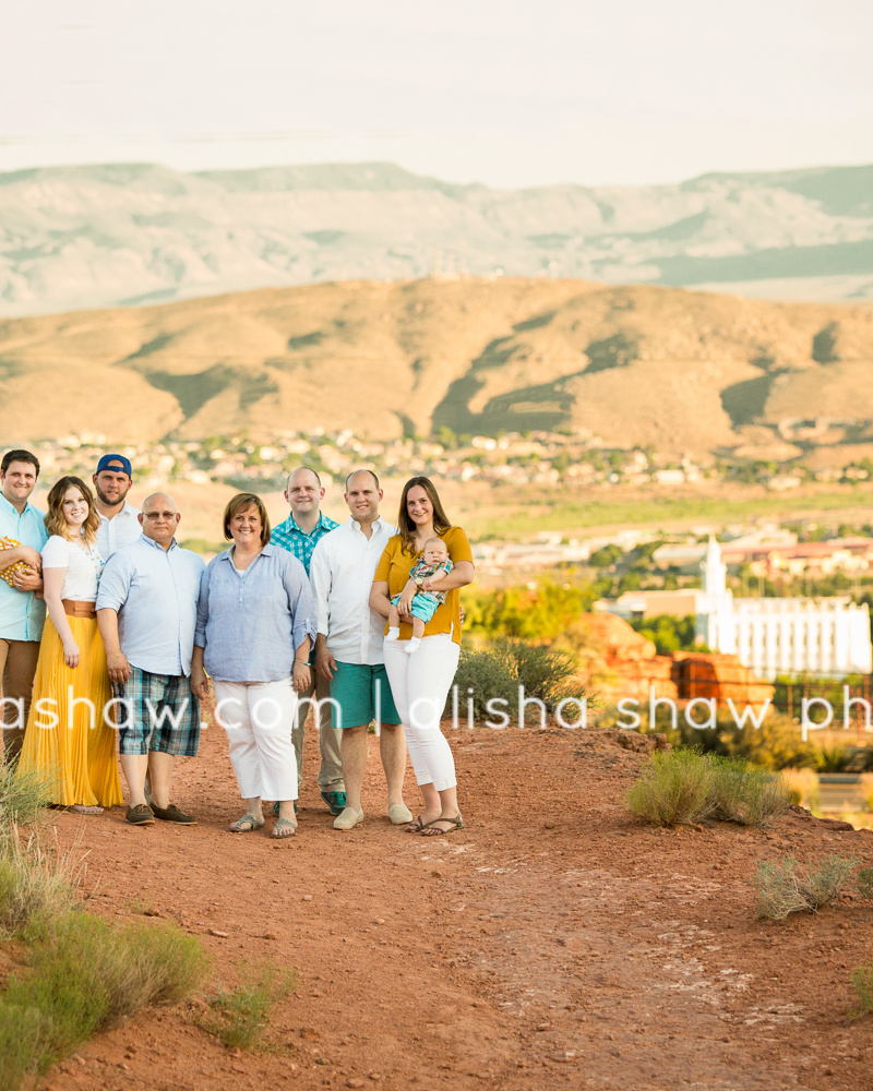 Lovely Family in the Red Rocks | St George Utah Extended Family Photographer