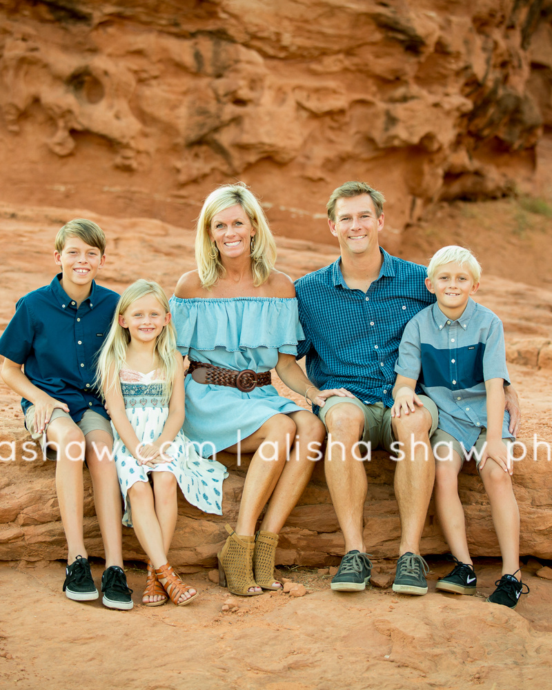Brown and Blonde Beauties in Blue | St George Utah Family Photographer