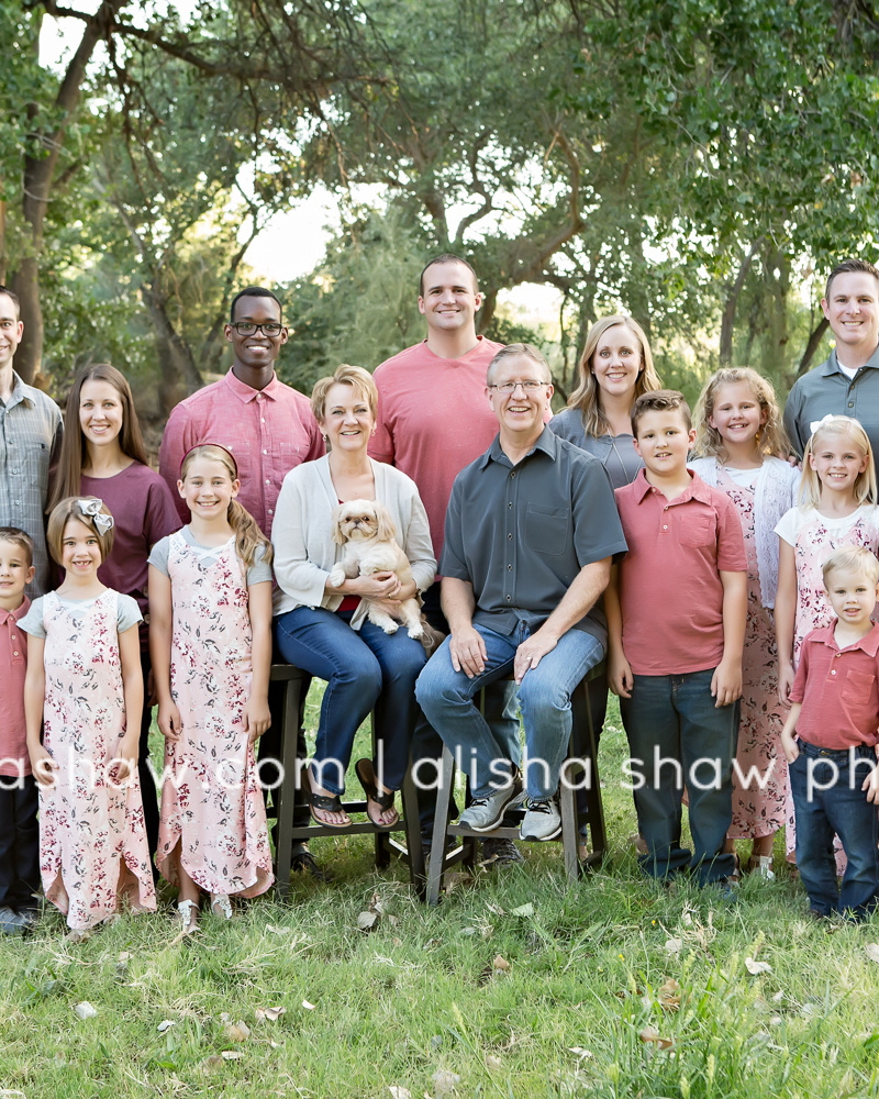 Extended Family & A Dog | St George Utah Extended Family Photographer