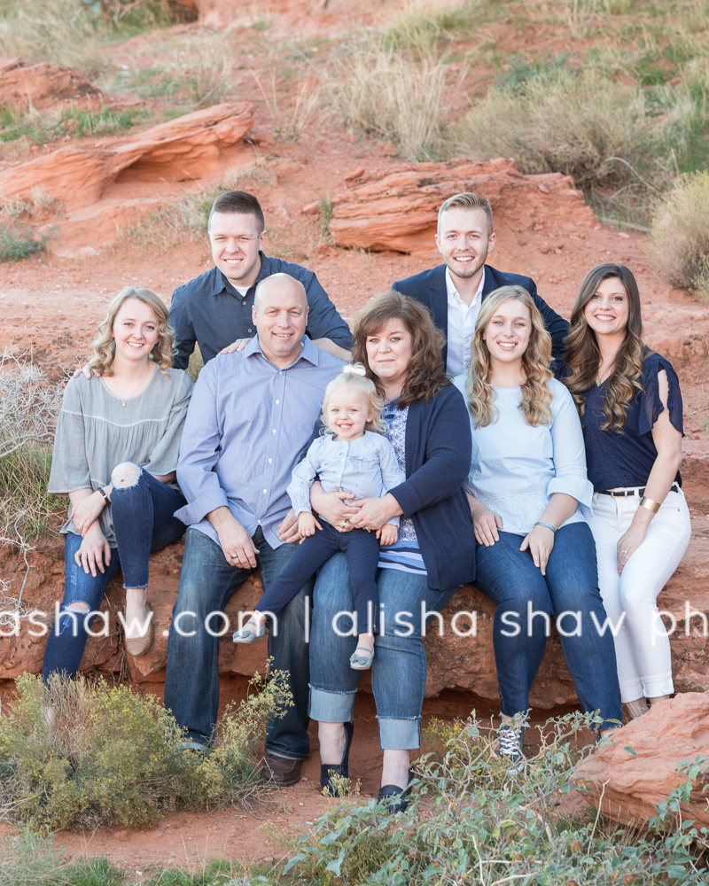 Classy Red Rock | St George Utah Extended Family Photographer