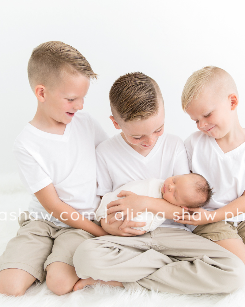 Newest Brother | St George Utah Family Photographer
