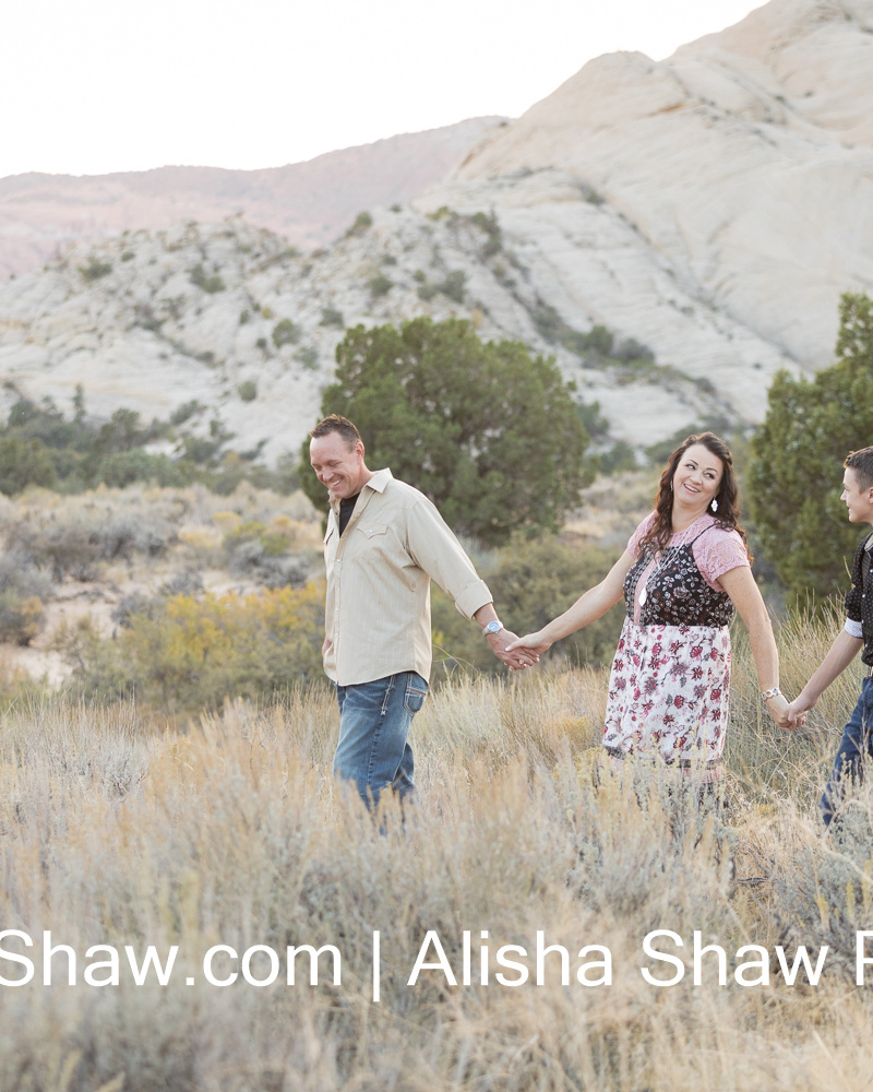 Evening at the Rocks | St George Utah Family Photography
