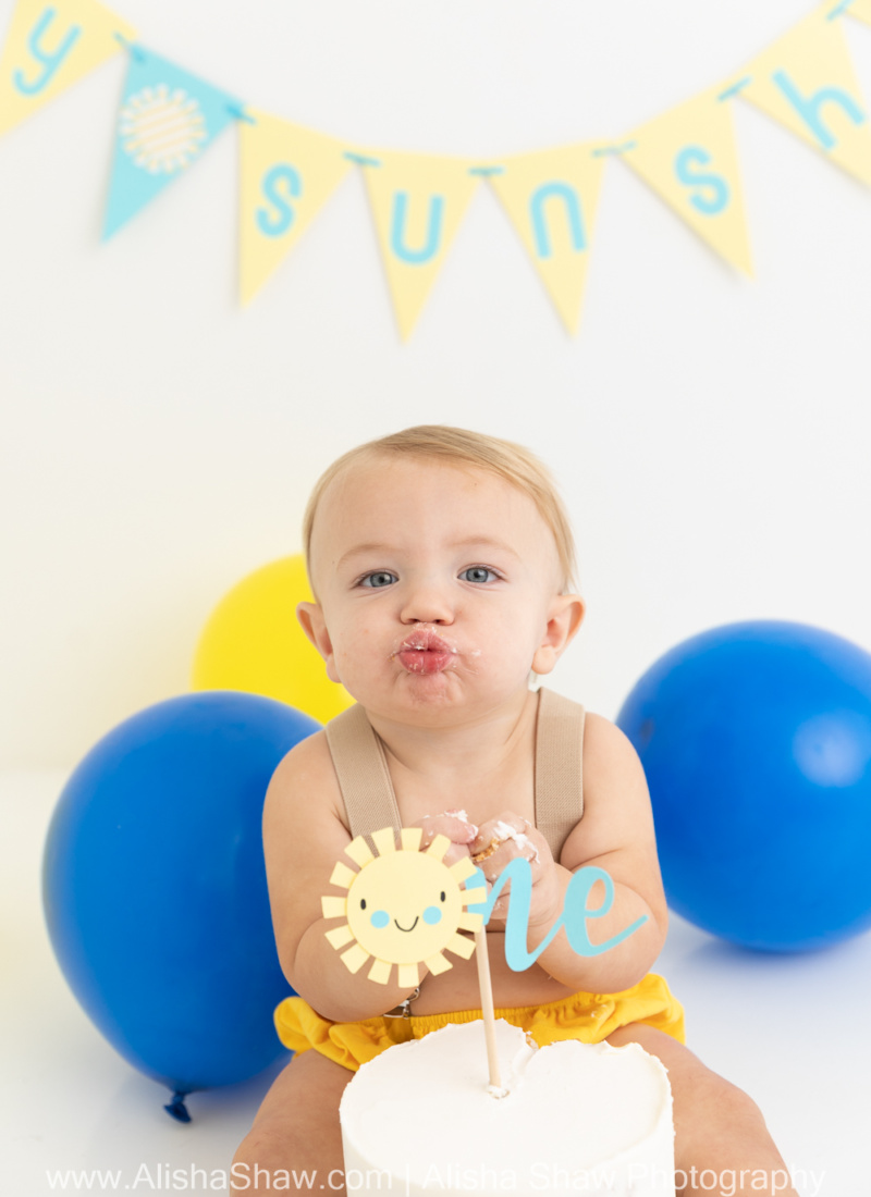 Pucker Up Buttercup | St George Utah Birthday Cake Smash Photographer